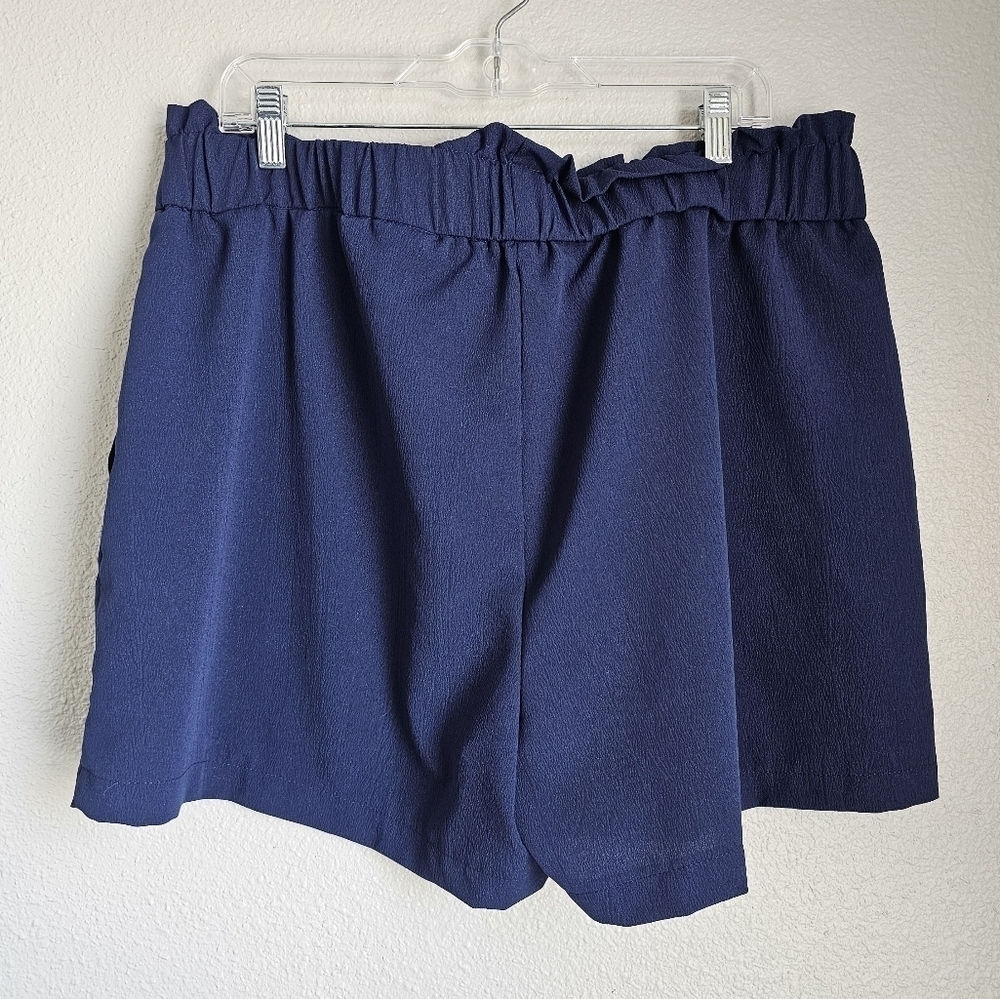 NEW Plus Size Navy Shorts Ruffle Knot Design - Picture 3 of 5